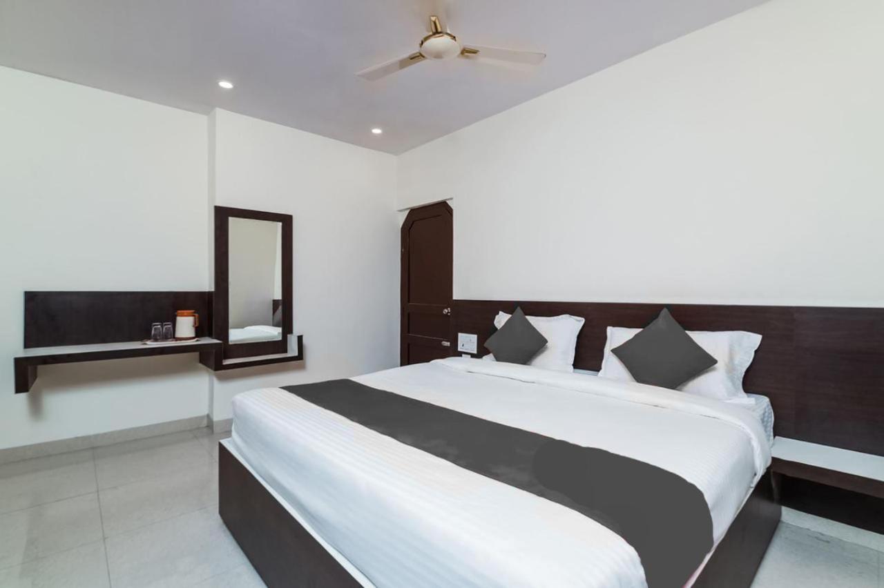 Sri Raghavendra Inn Visakhapatnam Extérieur photo